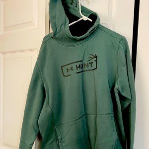 Under Armor hoodie like new